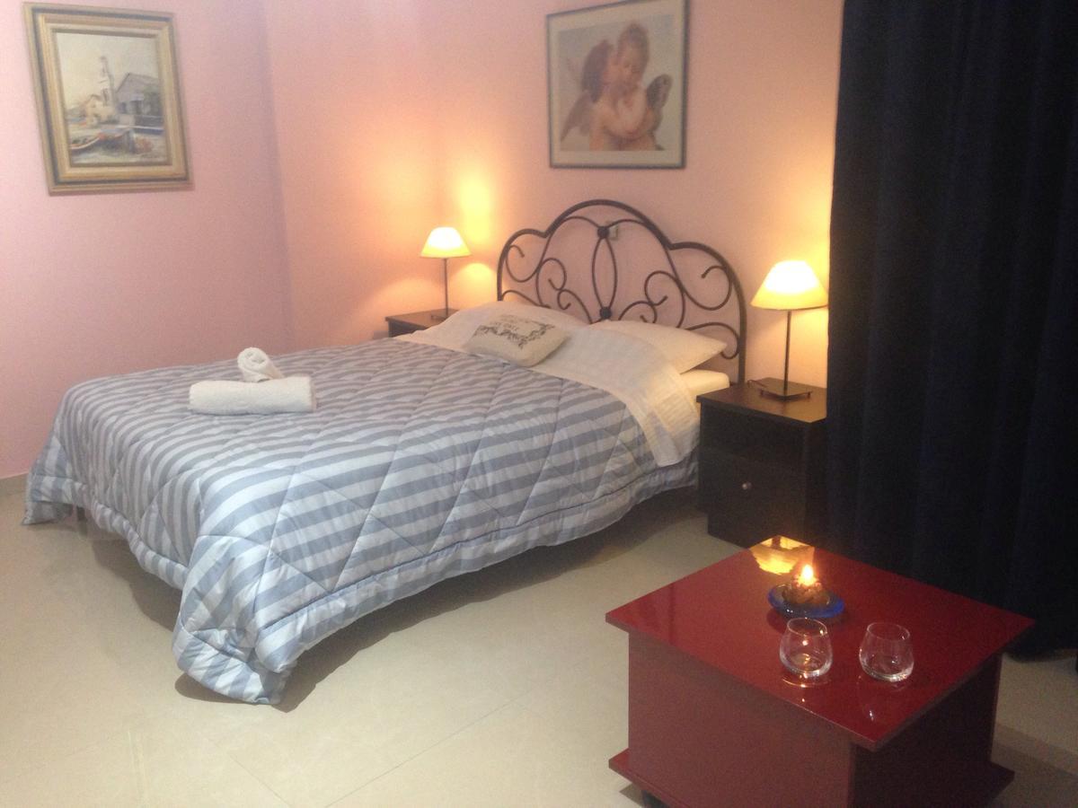 Super 36Sqm Junior Suite In Luxurious Picturesque Area El Pireo Exterior foto
